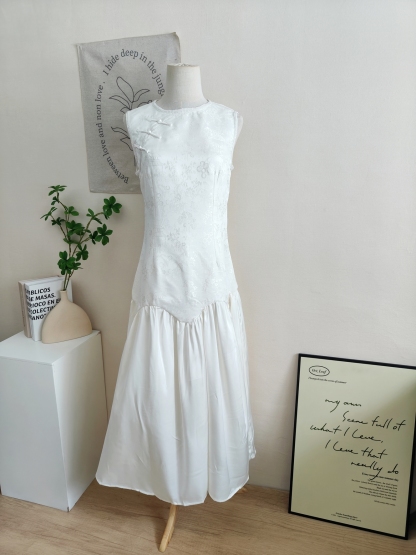 Qingelle New Chinese Elegant Panel Dress 名门大小姐 ✦绝美！ 新中式拼接设计连身裙*2 Colors