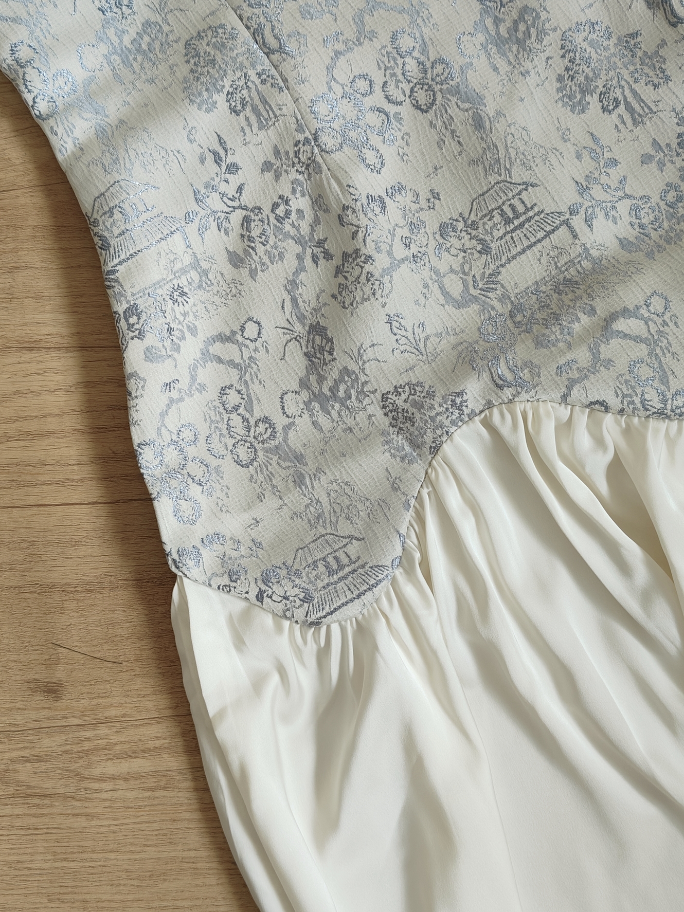 Qingelle New Chinese Elegant Panel Dress 名门大小姐 ✦绝美！ 新中式拼接设计连身裙*2 Colors