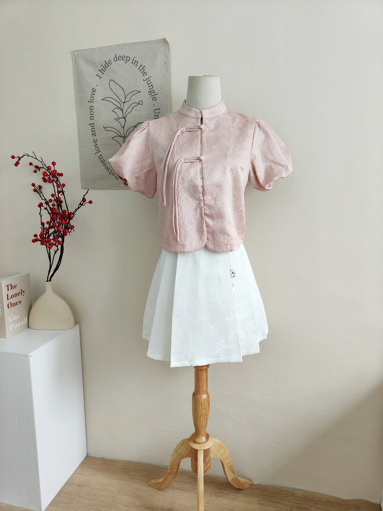 Jacquard Puff Sleeve Top 提花装泡泡袖上衣*2 Colors