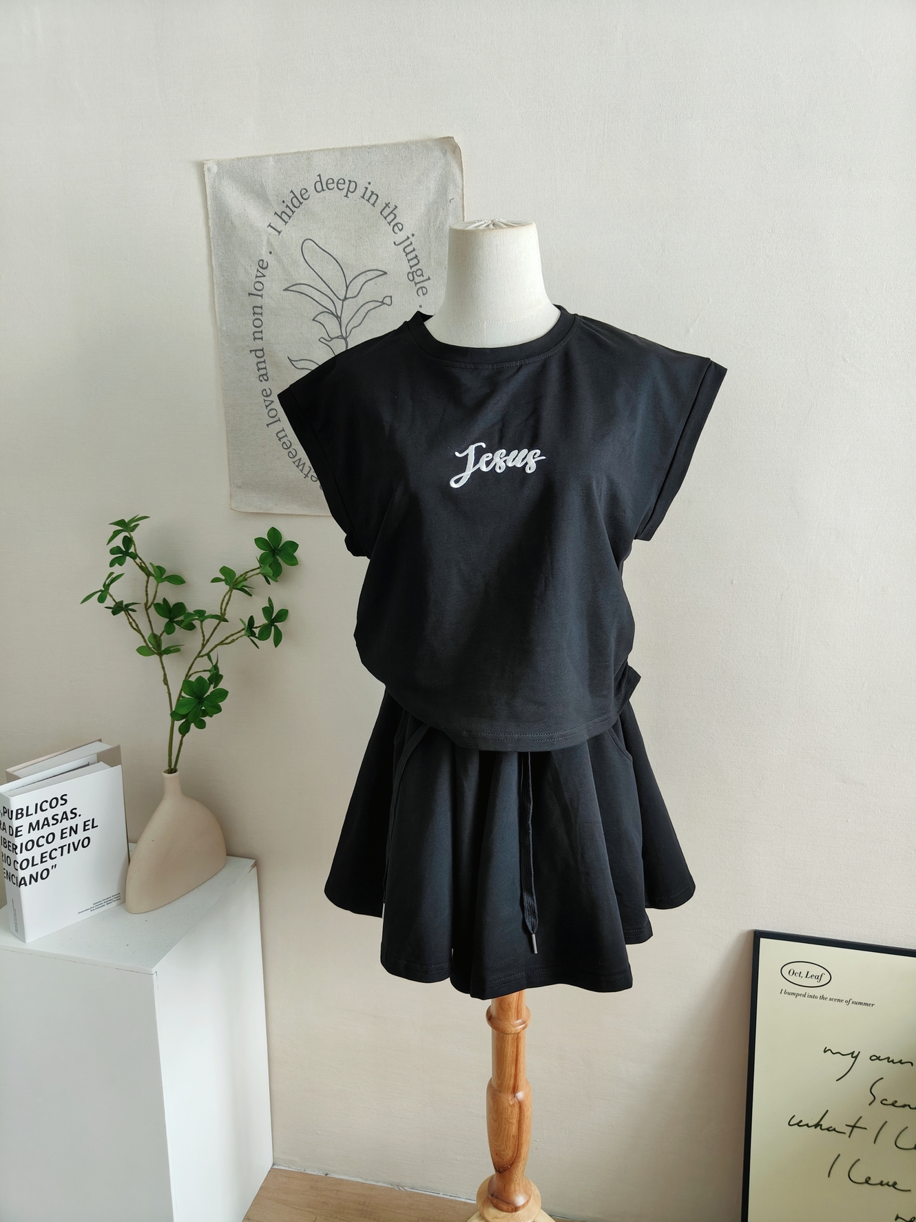 Korean Style T-Shirt & Pants Set 韩式T恤短裤套装*4 Colors