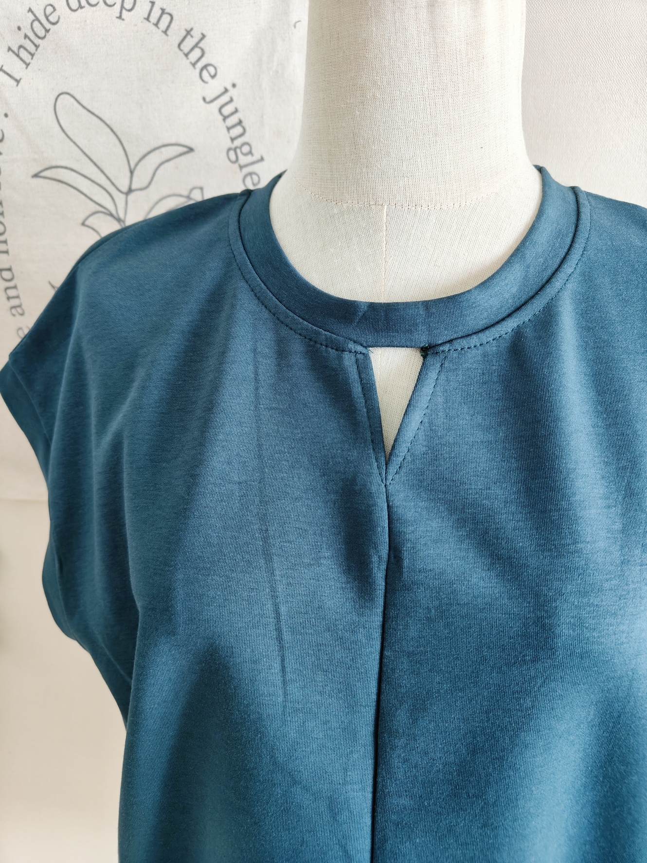 Cut-Out Casual Top 减龄镂空上衣*5 Colors