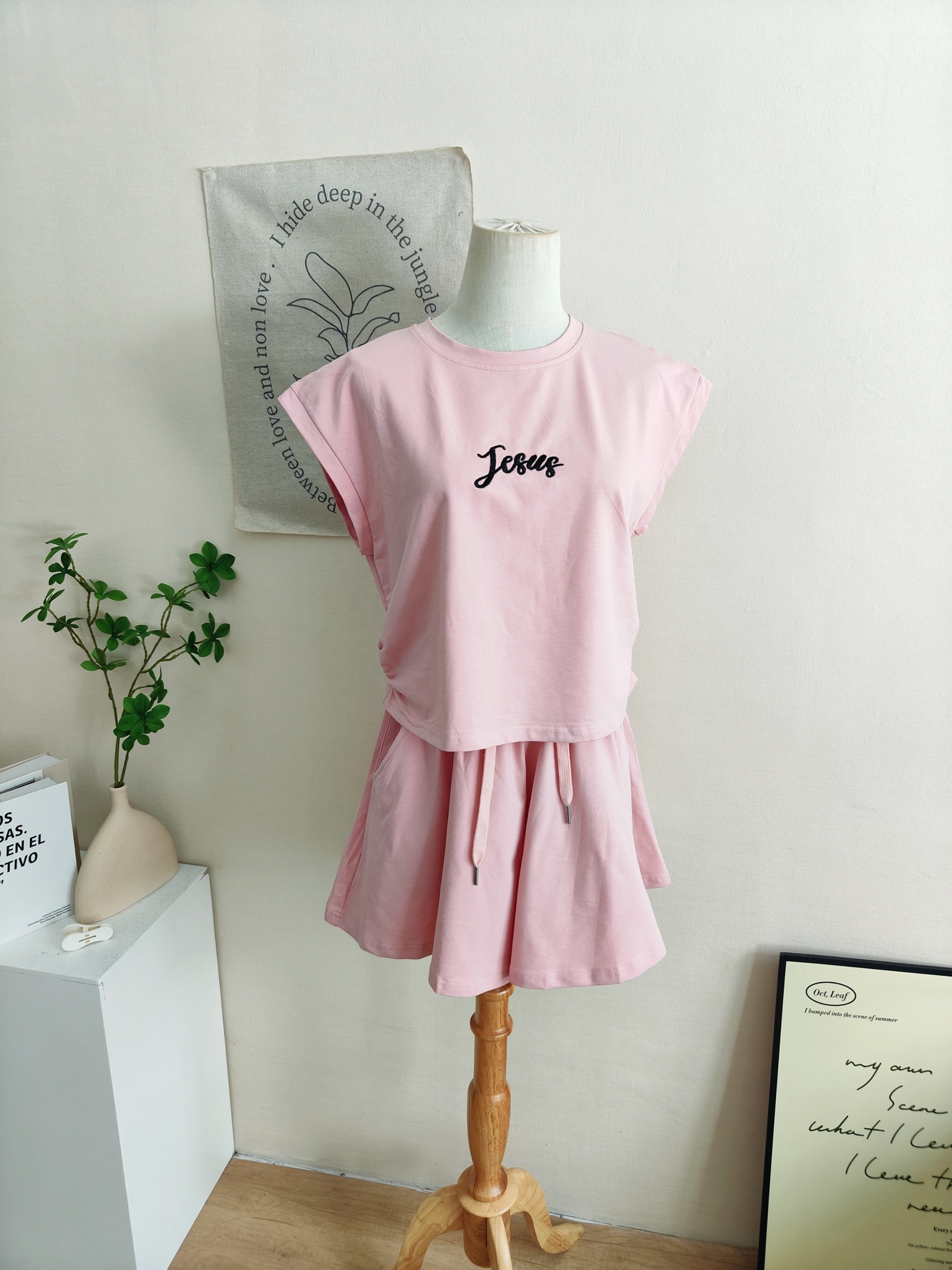 Korean Style T-Shirt & Pants Set 韩式T恤短裤套装*4 Colors