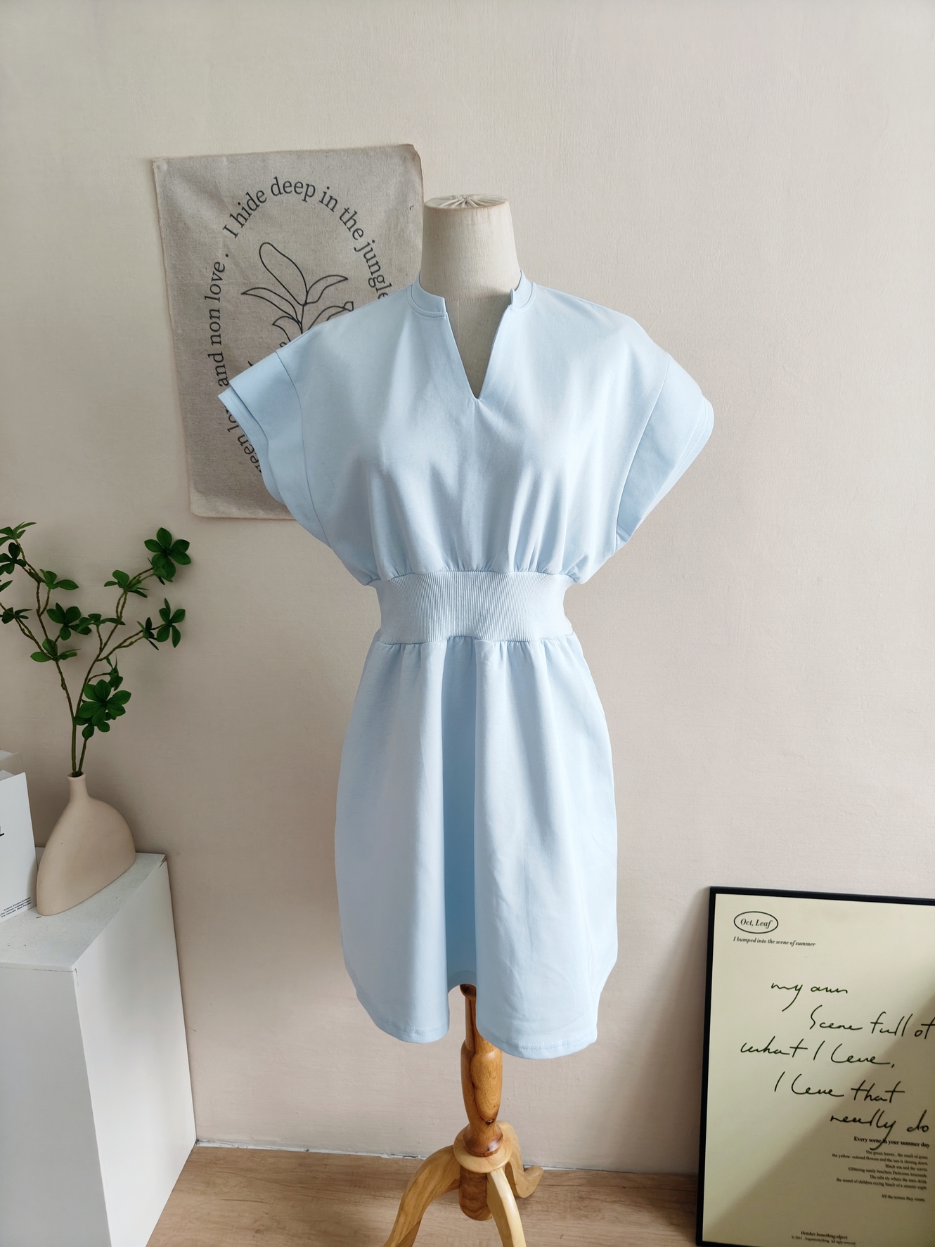 V-Neck Waist-Cinched Dress V领收腰连身裙*5 Colors