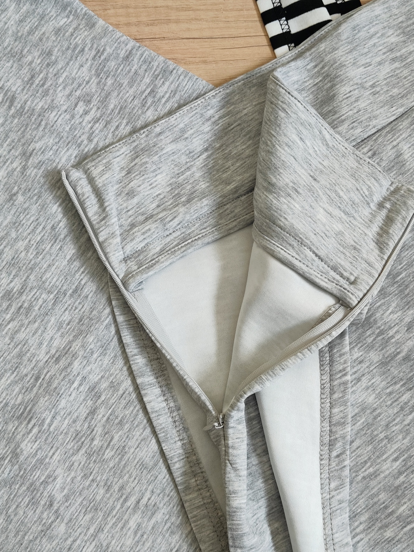 RINA Tee & Skort Set with Shoulder Wrap 简约百搭T恤+短款裤裙✦送条纹披肩*4 Colors
