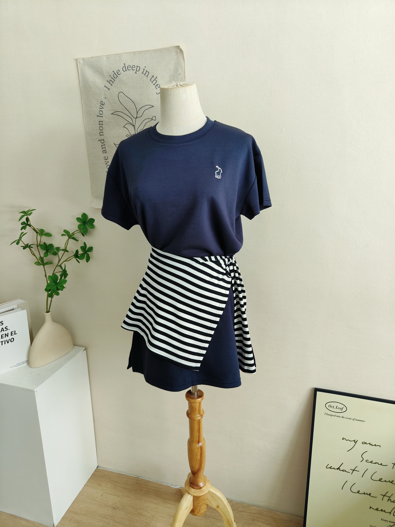 RINA Tee & Skort Set with Shoulder Wrap 简约百搭T恤+短款裤裙✦送条纹披肩*4 Colors