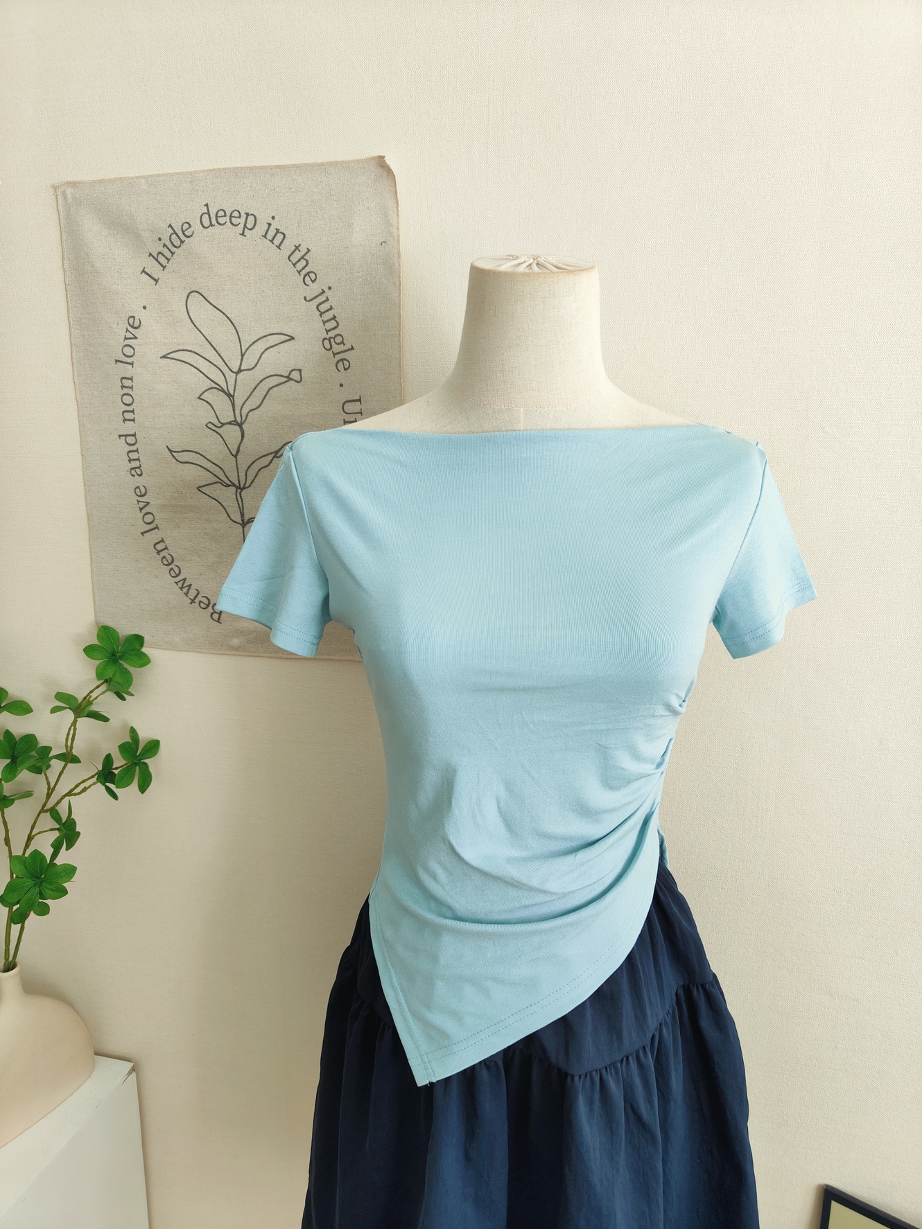 Off-Shoulder Casual Tee 一字肩短袖T恤  