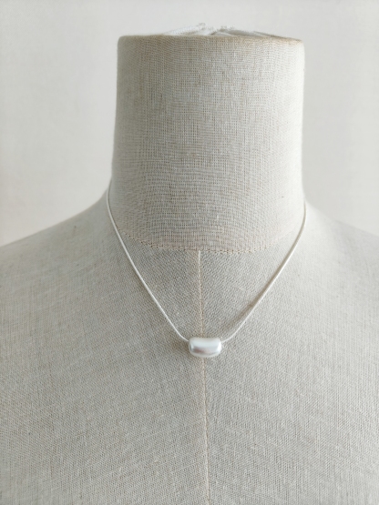 Matte Beaded Choker 哑光小豆子颈链