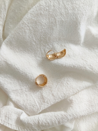 Shell-Texture Hoop Earrings 贝壳纹路素圈耳环*2 Colors