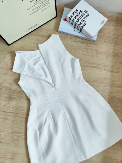 Avenna Round Neck Waist Dress 纯色圆领收腰连身裙*7 Colors