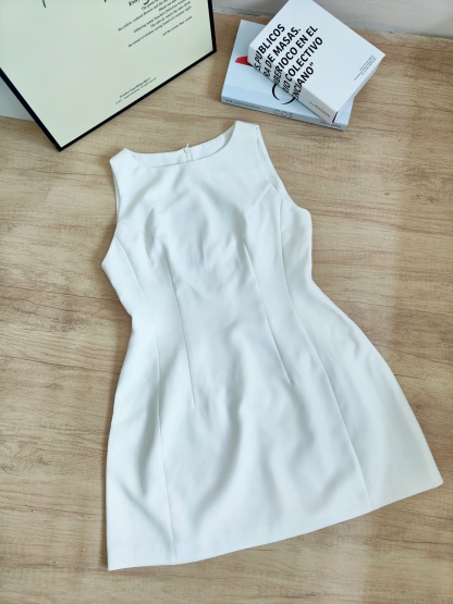 Avenna Round Neck Waist Dress 纯色圆领收腰连身裙*7 Colors