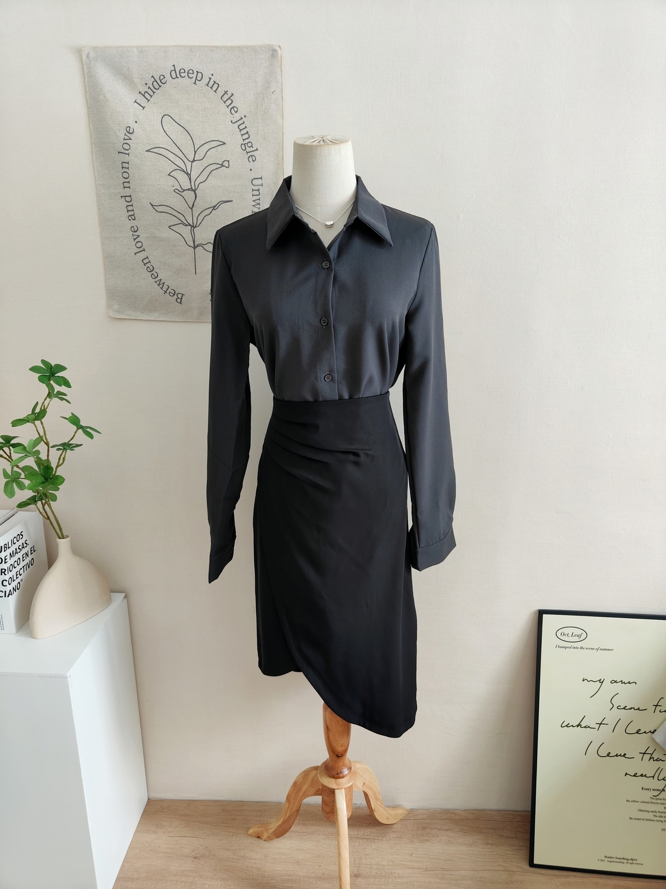 SIGNATURE Asymmetrical Skirt 黑色不规则褶皱半身裙