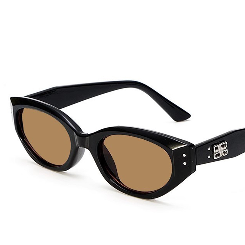 【ตัวเลือกของบล็อกเกอร์ล้านคน】แว่นกันแดดแฟชั่น