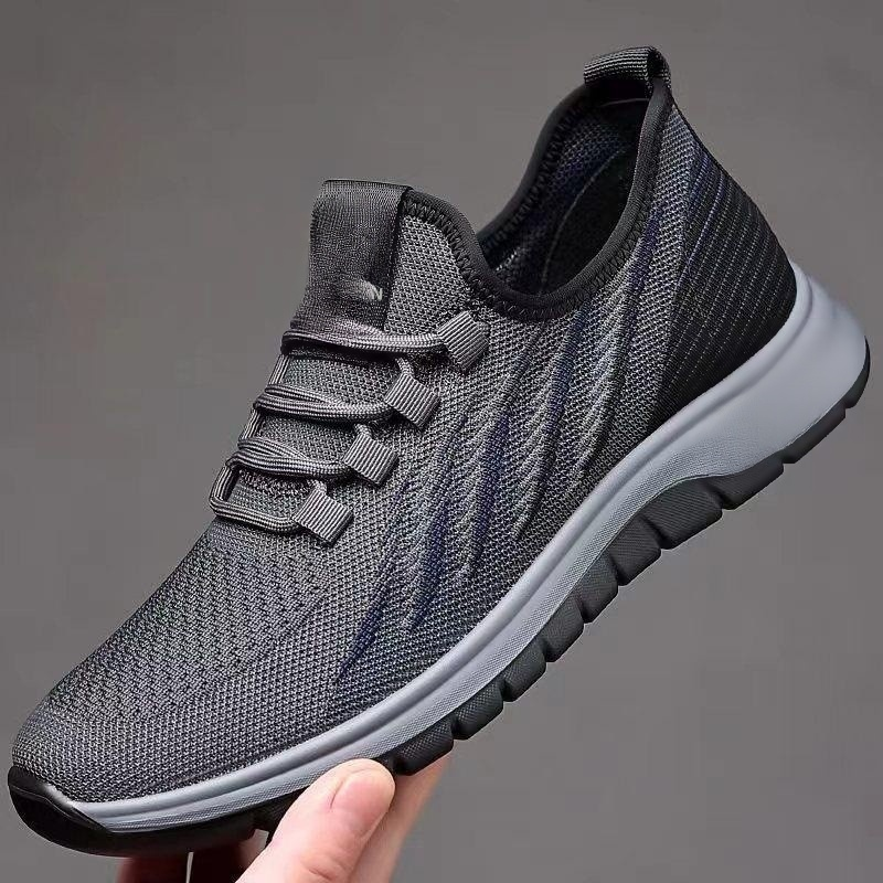 รองเท้าวิ่งผู้ชายแบบเบาสบาย