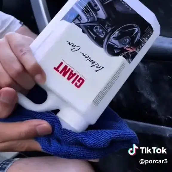 น้ำยาเคลือบยางแบบน้ำสำหรับรถยนต์