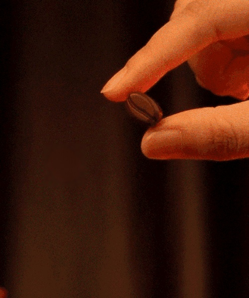 ลูกอมกาแฟแบบรับประทานได้ทันที  ทำให้สมองสดชื่นและเพื่อสุขภาพที่ดี