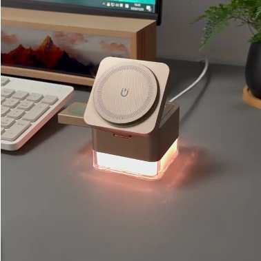 เครื่องชาร์จไร้สายแบบ 3 อิน 1 