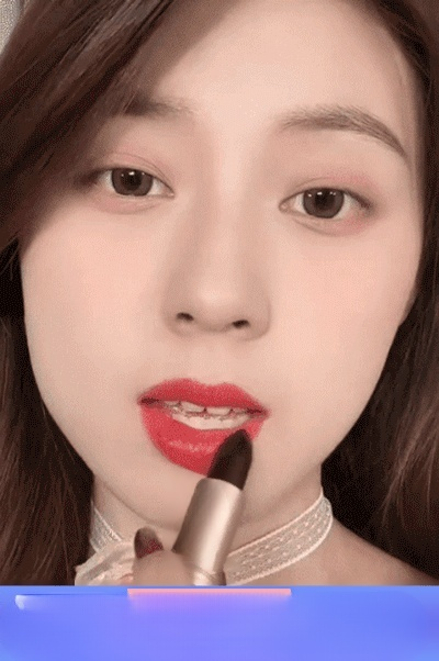 【จูบแรงไม่หลุดสี】ลิปสติกไม่ติดแก้วไม่หลุด