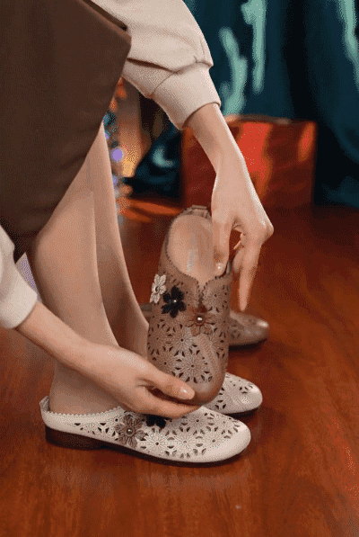 HFH-镂空花瓣透气凉拖女_09-1.gif