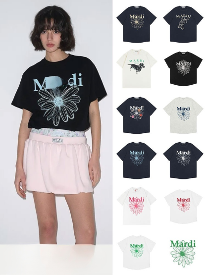 เสื้อพิมพ์ลายดอกเดซี่และดัชชุนด์