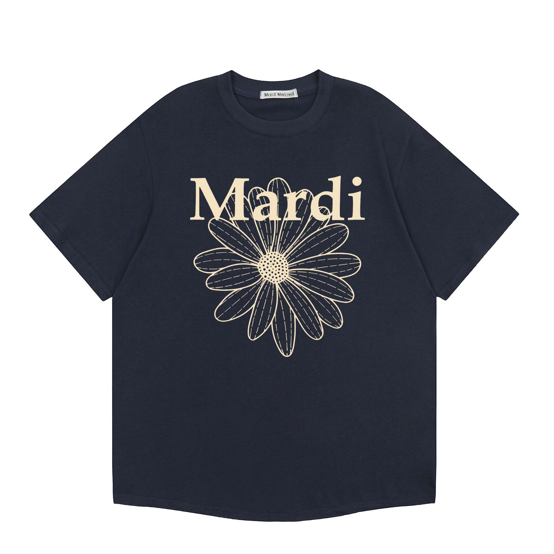 เสื้อพิมพ์ลายดอกเดซี่และดัชชุนด์
