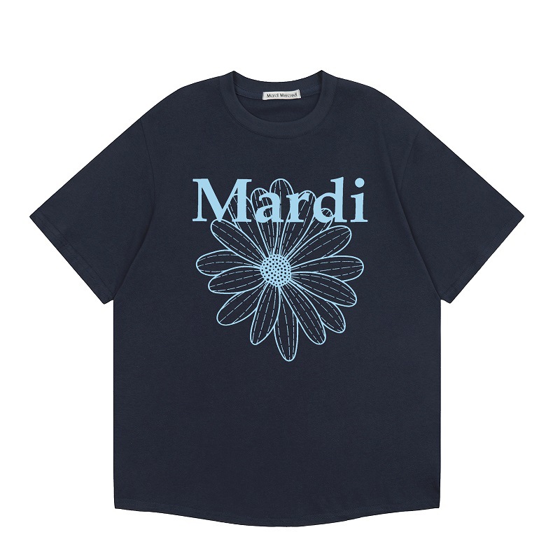 เสื้อพิมพ์ลายดอกเดซี่และดัชชุนด์