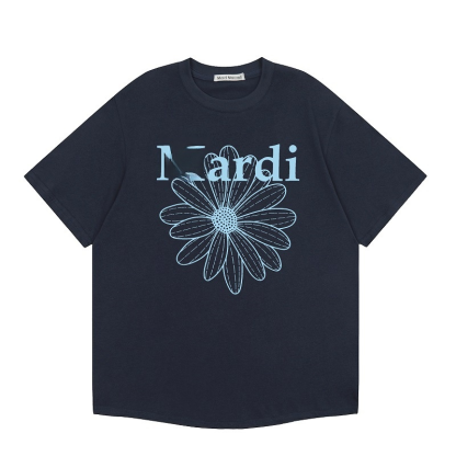 เสื้อพิมพ์ลายดอกเดซี่และดัชชุนด์