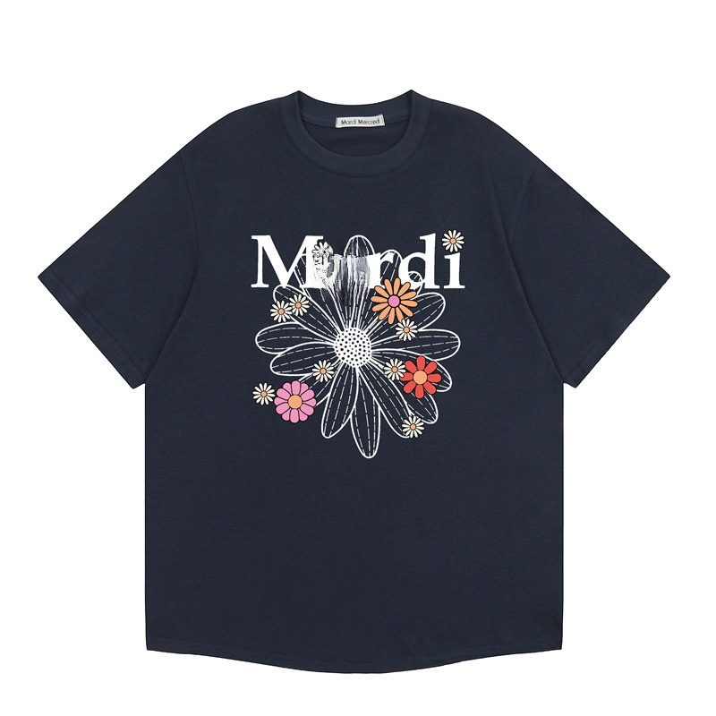 เสื้อพิมพ์ลายดอกเดซี่และดัชชุนด์