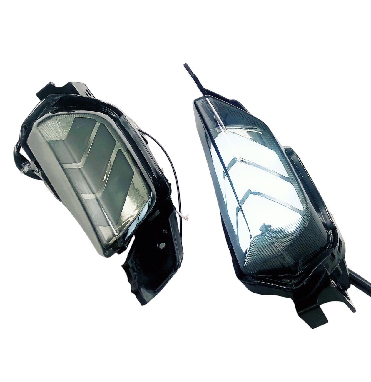 ไฟเลี้ยวแต่ง N-MAX 2020 พร้อมไฟหรีในตัว