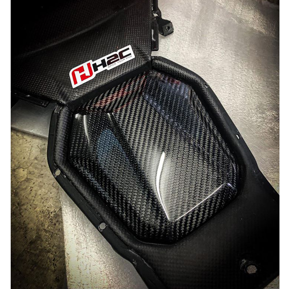 ครอบฝาถังน้ำมัน ADV150 เพียวคาร์บอน-NETBIKESHOP