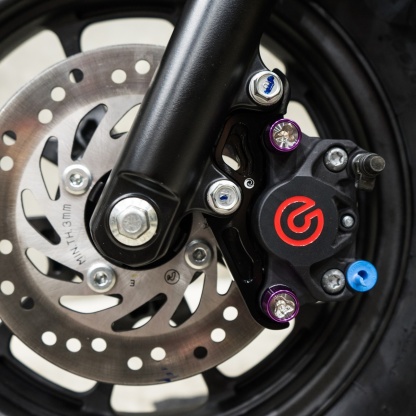ชุดน็อตกันขโมย ปั้มเบรค Brembo2P REVOLUTION M8x20mm. GIORNO+(ใช้ร่วมกับขาจับปั้มเบรคหลัง PCX-160)