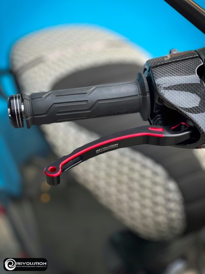 มือเบรค CNC ทูโทน REVOLUTION VESPA SPRINT,PRIMAVERA,LX,S LIBERTY