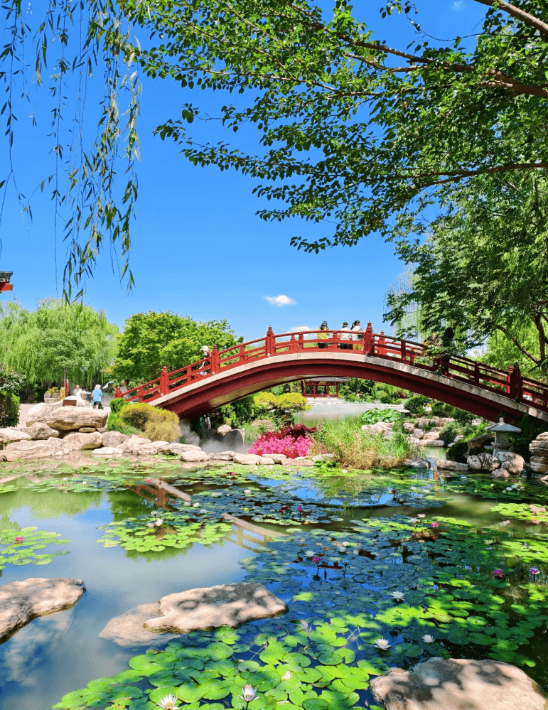 華清宮 ── 華清宮は、楊貴妃と玄宗皇帝の愛の物語が今に息づく、唐代を代表する温泉離宮