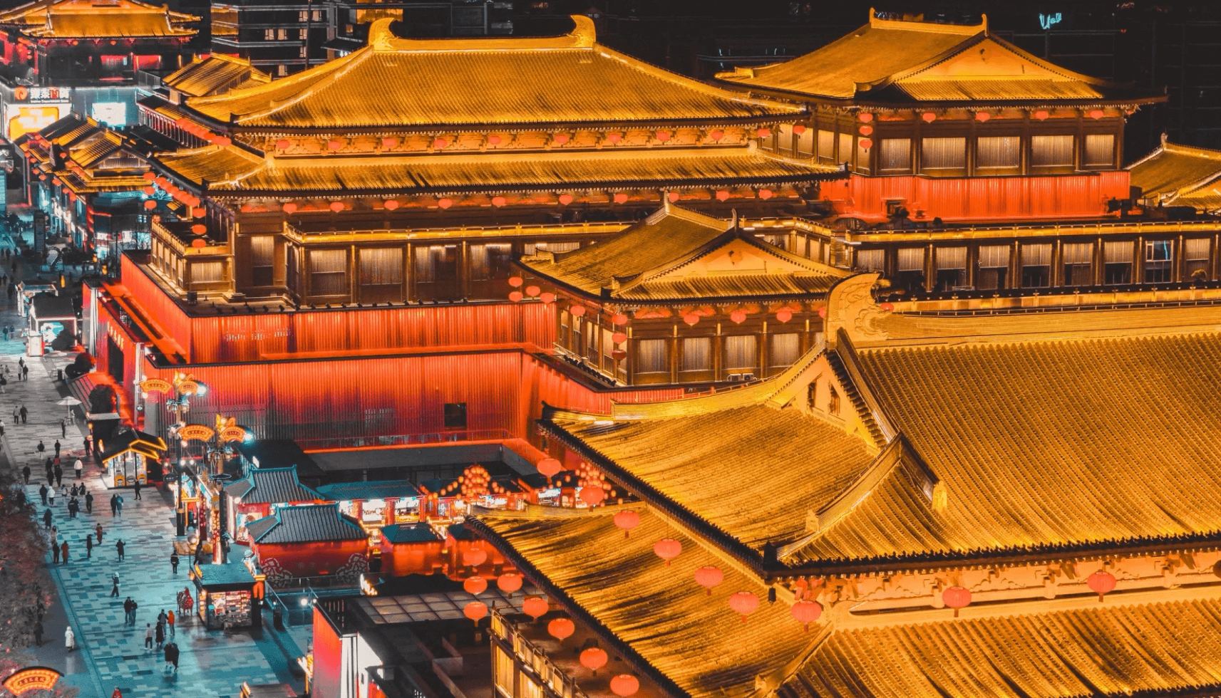 大唐不夜城 ── 輝く灯りが織りなす、夢の盛唐世界へタイムスリップ