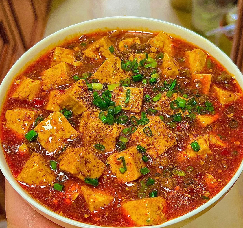 四川発祥の麻辣豆腐料理 麻婆豆腐（マーボードウフ）