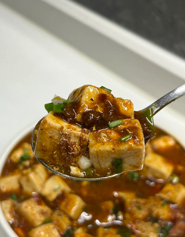 四川発祥の麻辣豆腐料理 麻婆豆腐（マーボードウフ）