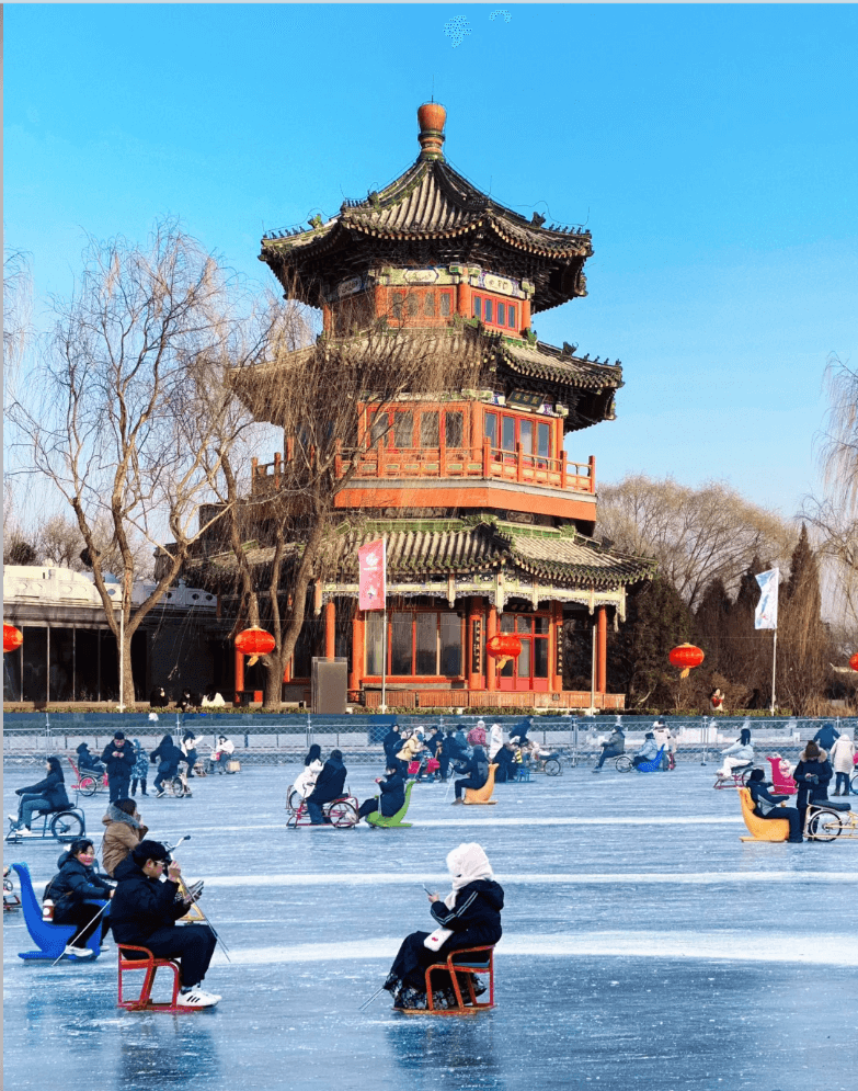 什刹海氷上レジャー ── 古都の中心で楽しむ、北京っ子に愛される冬の風物詩 