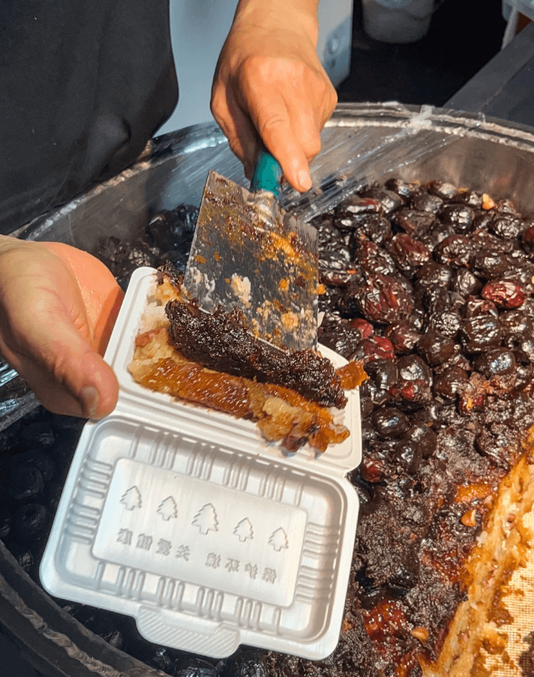 西安・甑糕── 三千年の歴史が薫る、糯米と棗の甘美なるハーモニー