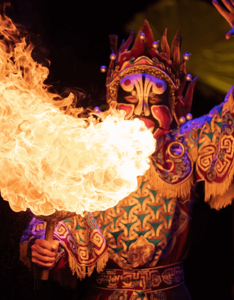 四川・変面 ── 一瞬で変わる仮面！川劇が生んだ魔法のような伝統芸能 