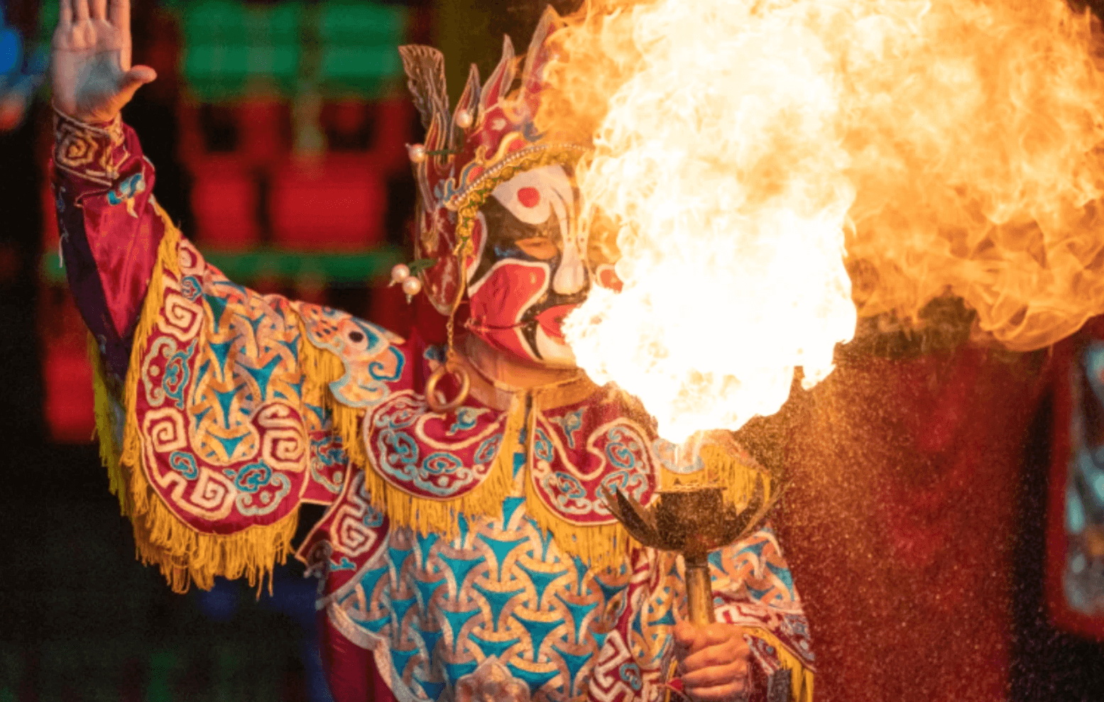 四川・変面 ── 一瞬で変わる仮面！川劇が生んだ魔法のような伝統芸能 