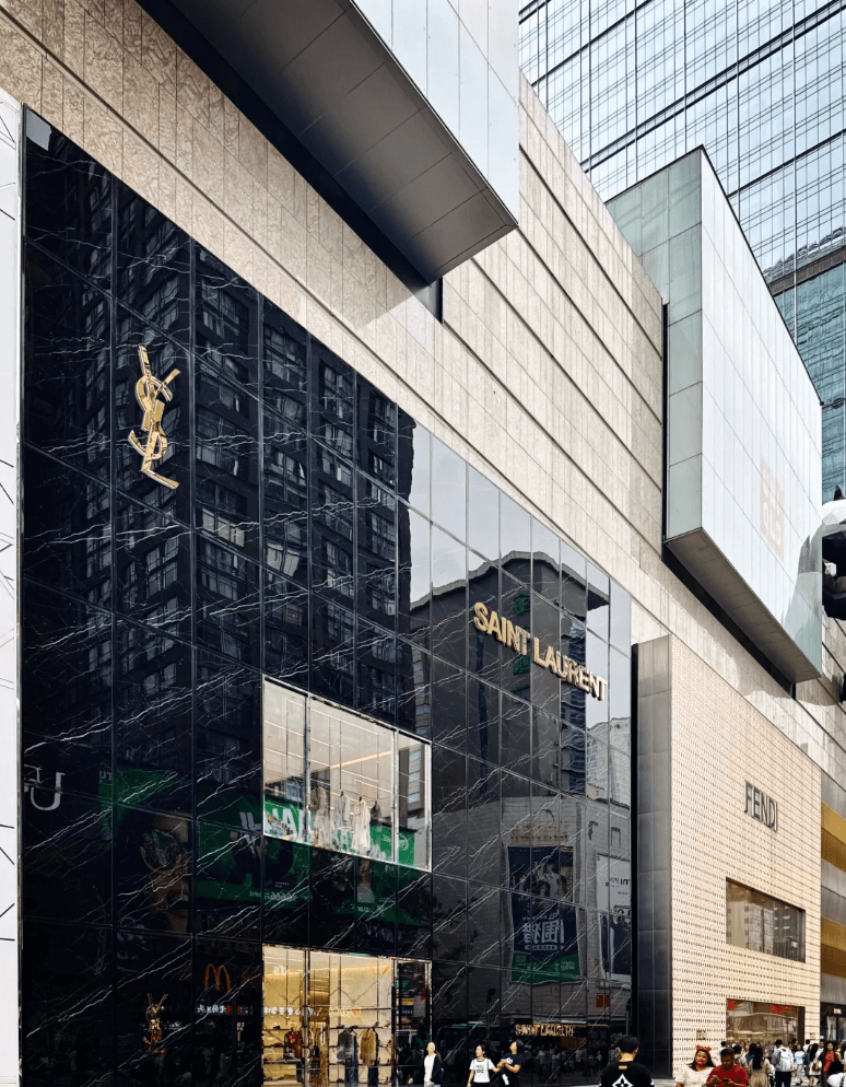 成都・春熙路 ── 現代と伝統が交差する、成都の"もう一つの顔" 