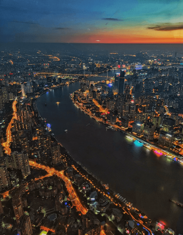 日本からの旅行者へのアドバイス-上海中心大厦