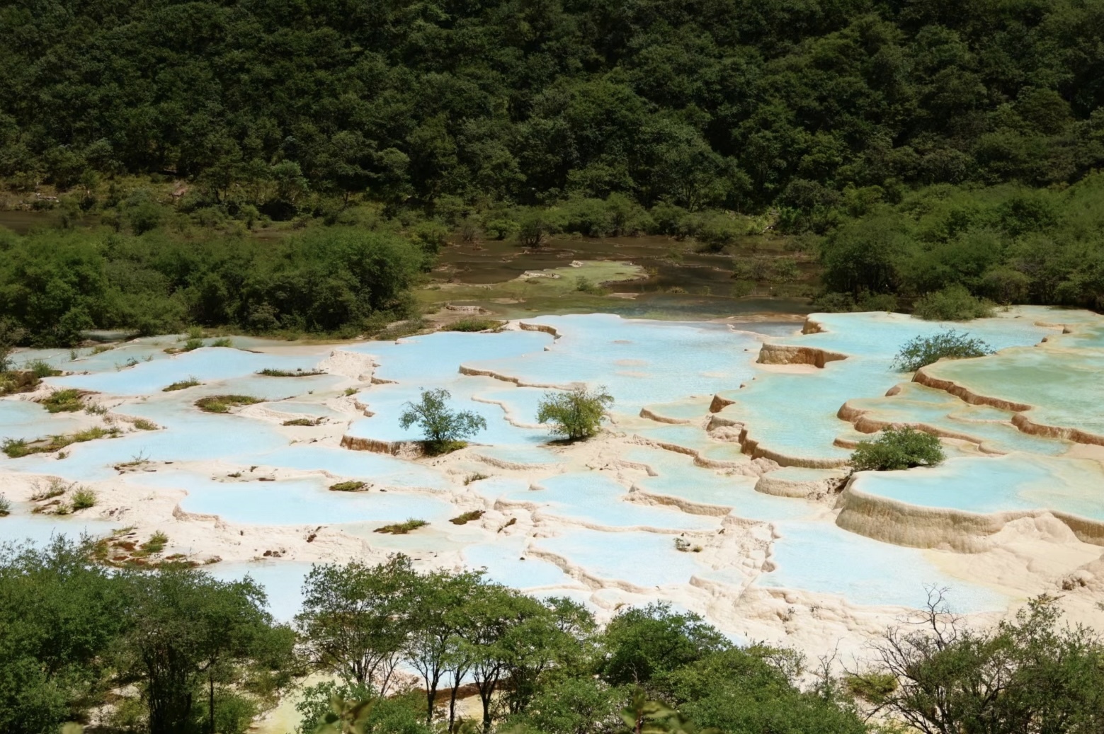 [7日間]九寨溝一周＆パンダ基地！自然豊かな秘境旅