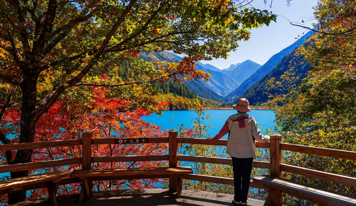 クラシック九寨溝 1日/2日観光ツアー