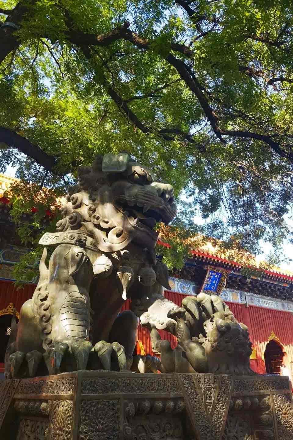 雍和宮の万福閣に安置されている世界最大級の白檀製・弥勒大仏