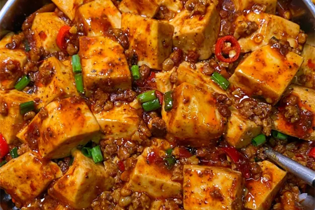 四川発祥の麻辣豆腐料理 麻婆豆腐（マーボードウフ）