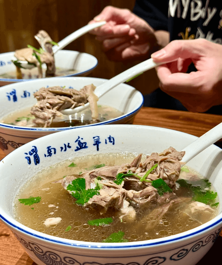 {"default":"西安水盆羊肉\n"}
