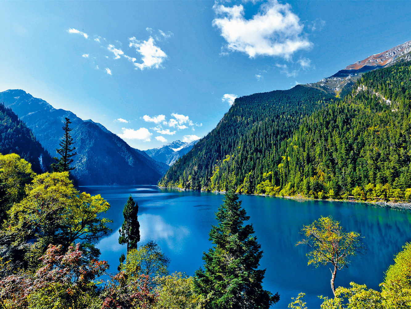 [7日間]九寨溝一周＆パンダ基地！自然豊かな秘境旅・四川料理,パンダ,四川西部,人気スポット,おすすめ スポット,中国旅行パンダの旅,四川旅行