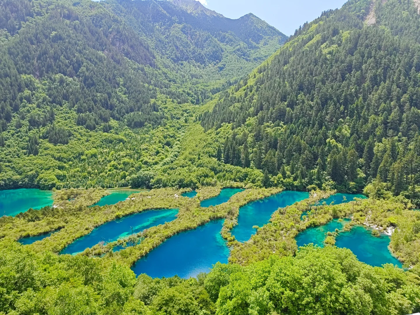 クラシック九寨溝 1日/2日観光ツアー