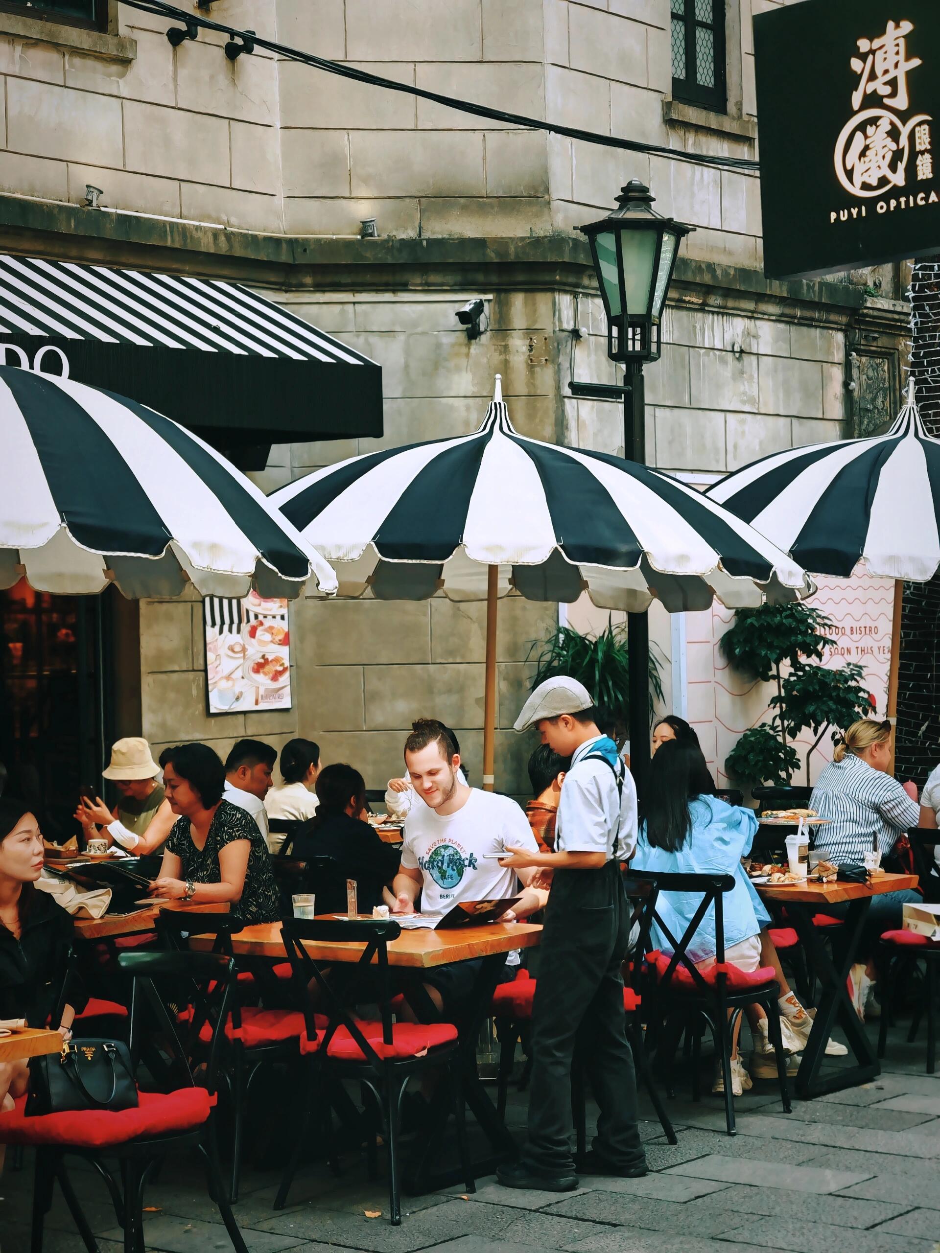 新天地：石庫門を再生した新しい世界