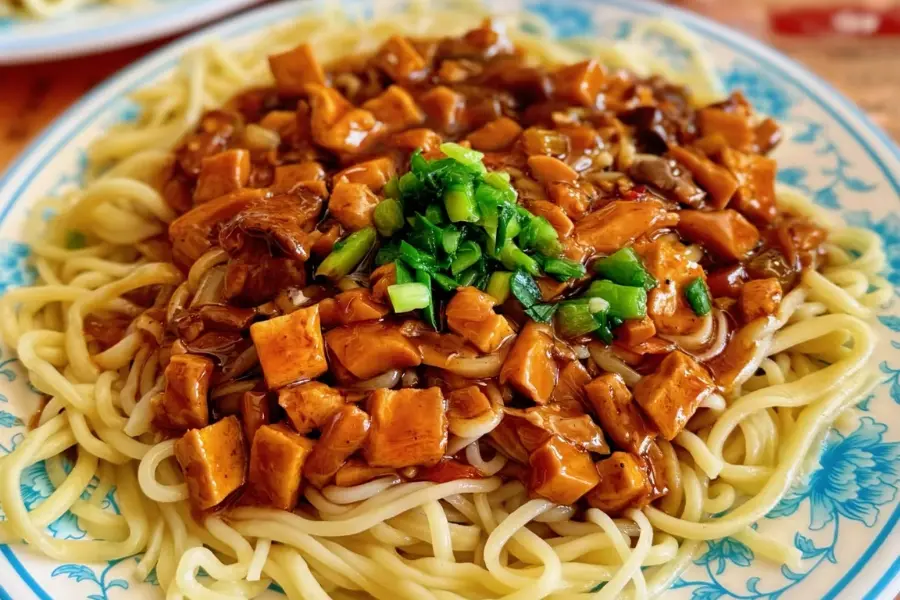 敦煌の郷土料理：驴肉黄面